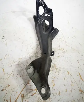 Audi A6 C7 Fender mounting bracket 4G0805815