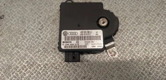 Audi Q7 4L Power management control unit 4F0915181A 4F0910181E