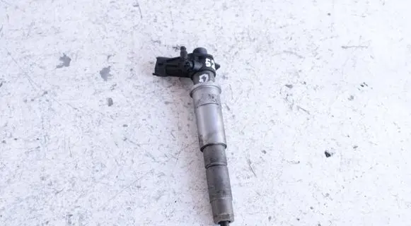 Nissan Qashqai Fuel injector H82828929 0445115084 954766