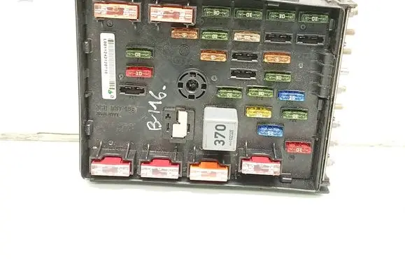 Volkswagen Sharan Fuse module 3C0937125 8D0951253 370