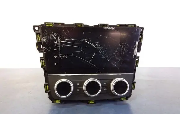 Renault Kadjar Radio/CD/DVD/GPS head unit 688301818R