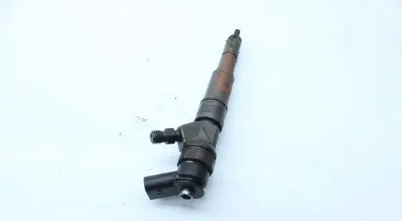 BMW 5 E60 E61 Fuel injector 7794652