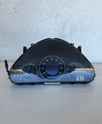 Mercedes-Benz E W211 Speedometer (instrument cluster) A2115403747 110080283010