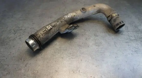 Infiniti FX Intercooler hose/pipe