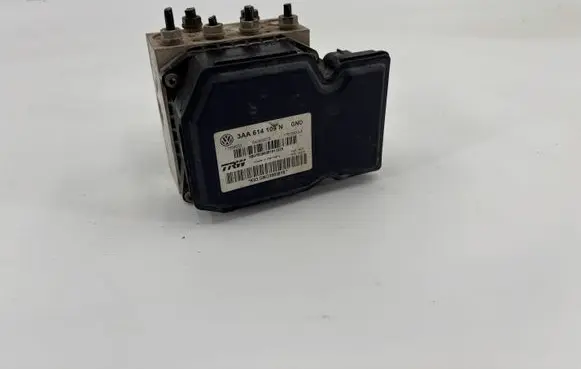Volkswagen PASSAT CC ABS Pump 3AA614109N