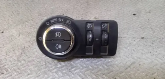 Opel Insignia A Light switch 13268702