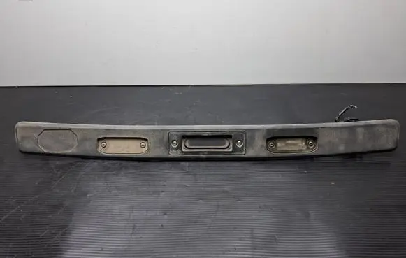 Volvo XC60 Trunk door license plate light bar 30753341