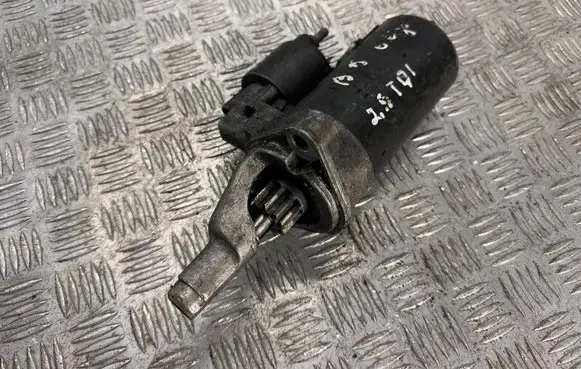 Volkswagen PASSAT B5.5 Starter motor