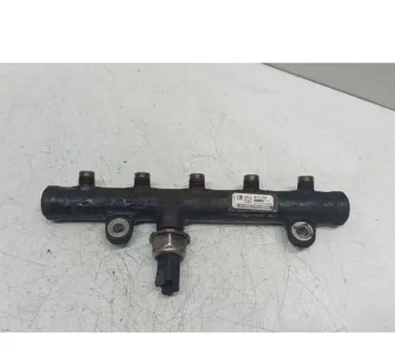Volvo V50 Fuel main line pipe 9654726280 0521509866