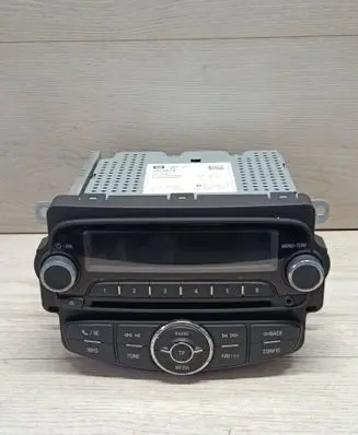 Opel Corsa E Radio/CD/DVD/GPS head unit 39012675 557799431 7310500000