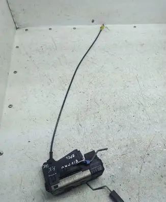 Opel Vivaro Front door lock