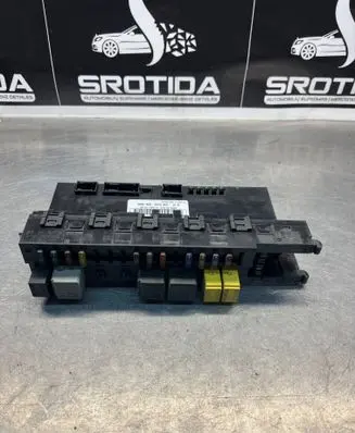 Mercedes-Benz C W203 Comfort/convenience module 2035452401 5DK00848641