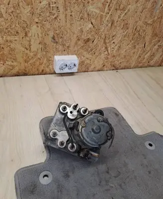 Mercedes-Benz E W210 ABS Pump 0265217007 0024319712