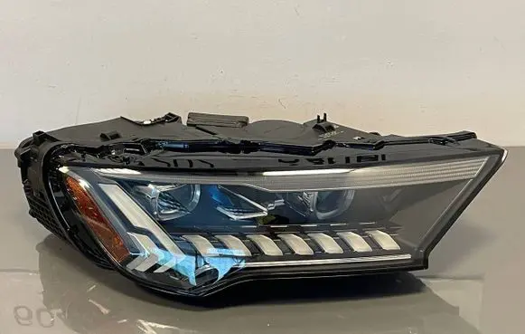 Audi Q7 4M Headlight/headlamp 11564220000 4M0941040C