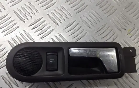 Volkswagen PASSAT B5.5 Rear door interior handle trim 3B0839113