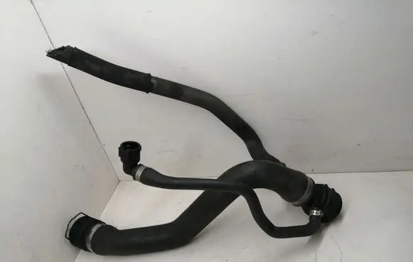BMW 1 E81 E87 Engine coolant pipe/hose 7525641