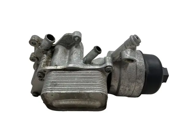 Peugeot 508 II Oil filter mounting bracket