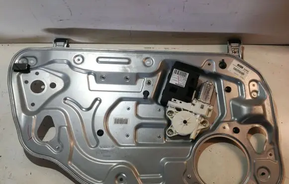 Volvo S40 Front door window regulator with motor 30737677 8679080 0820289