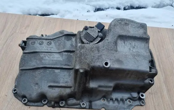 BMW 5 E60 E61 Oil sump 7797969 AC46000 14341610