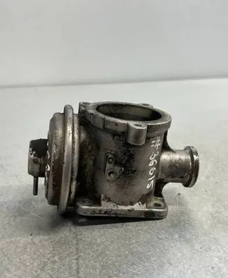 BMW X5 E70 EGR valve 09T286