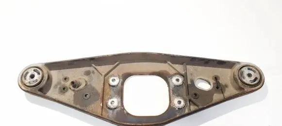 Mercedes-Benz CLS C219 Engine mount bracket a2303522206