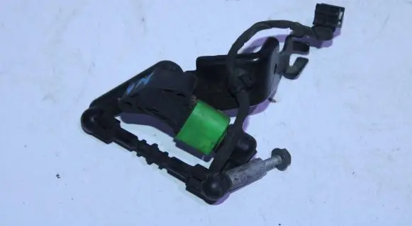 Audi A4 S4 B9 Headlight/headlamp level sensor 4M0907504A