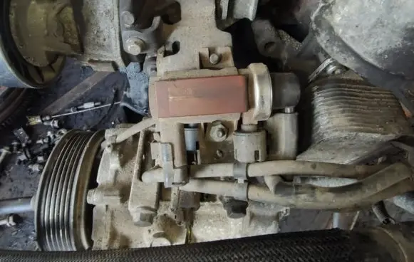 Volvo V50 Turbo solenoid valve 9650098380 72832804