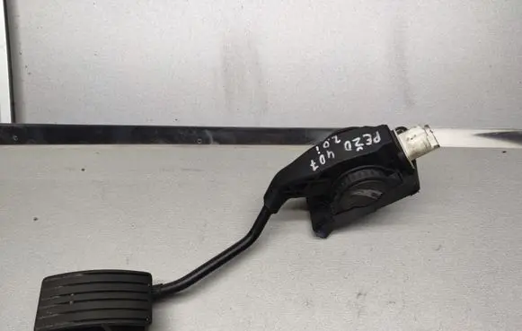 Peugeot 407 Accelerator throttle pedal 9644930580 0280752242
