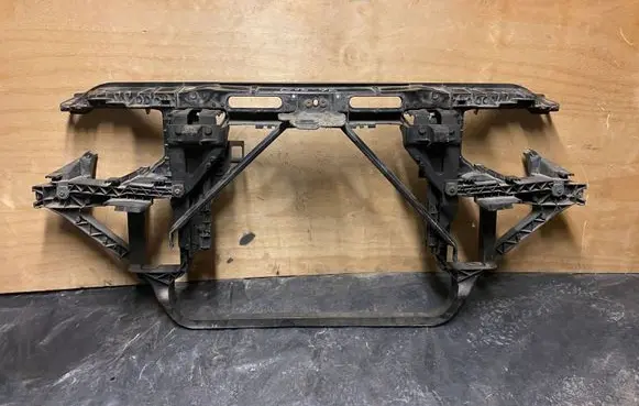 BMW X3 E83 Radiator support slam panel