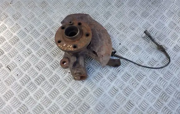 Volkswagen Transporter - Caravelle T4 Front wheel hub