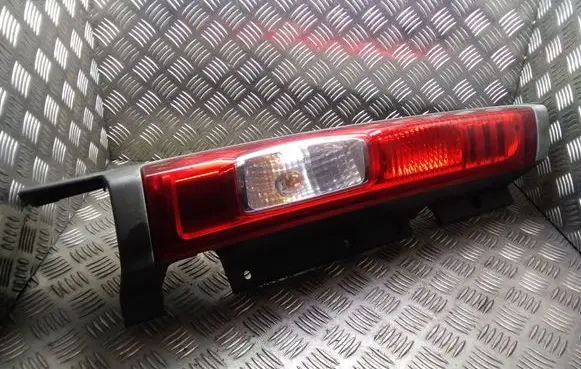 Renault Trafic II (X83) Rear/tail lights 93857722 265A60118R