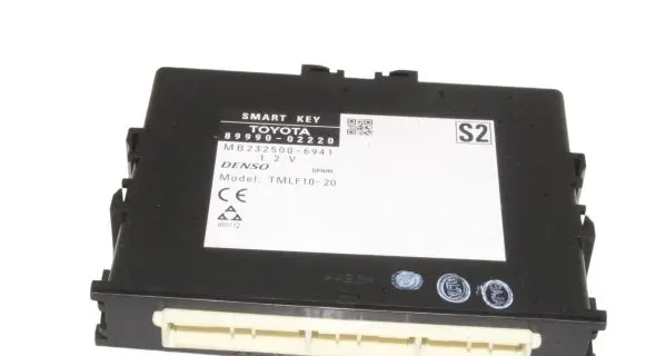 Toyota Auris E180 Keyless (KESSY) go control unit/module 8999002220 MB2325006941