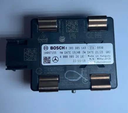 Mercedes-Benz C W205 Distronic sensor radar A0009052616 10067155 0203305143