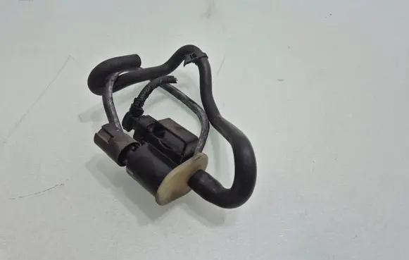 Alfa Romeo Stelvio Turbo solenoid valve 05281586AA