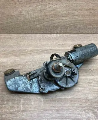 Volvo S40, V40 Rear window wiper motor 0390201529