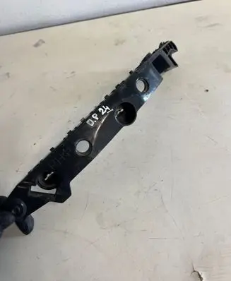 Nissan Juke I F15 Front bumper mounting bracket 62222BA60A