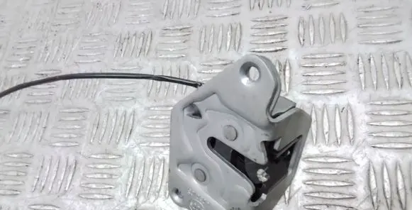 BMW i3 Rear door lock 7291032