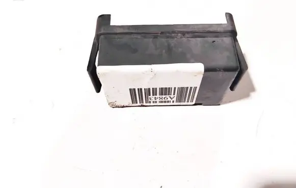 Citroen C3 Picasso Fuse box cover 