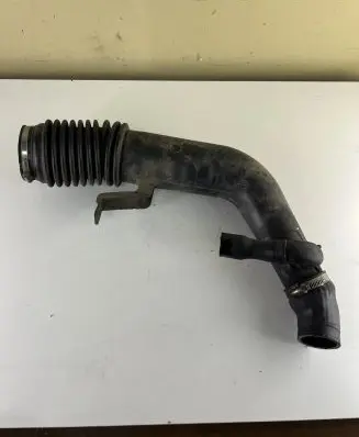 Opel Frontera B Air intake hose/pipe 897142010