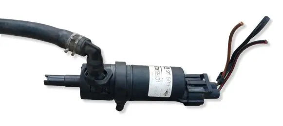 Opel Zafira B Headlight washer pump 90508709