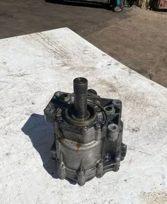Audi TT Mk1 Gearbox transfer box case 02M409053