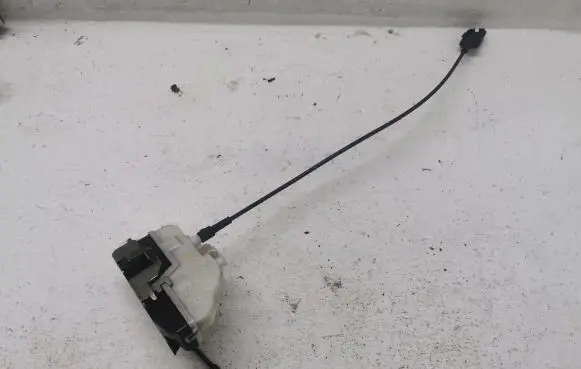Renault Laguna II Front door lock