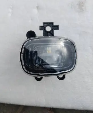 Renault Kadjar Front fog light 261550862R 1NL2500TN139 0137120100533986