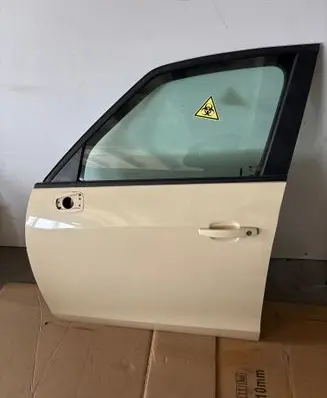 Opel Zafira C Front door
