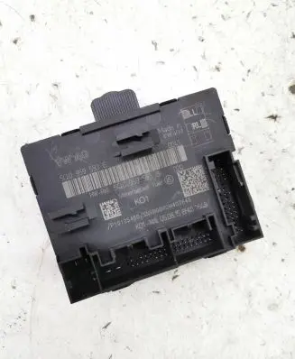 Volkswagen PASSAT B8 Door control unit/module 5Q0959593B TNY80070H4076 10125480