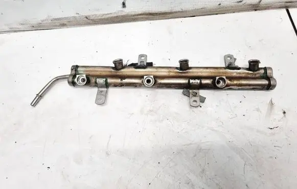 Dodge Grand Caravan Fuel main line pipe