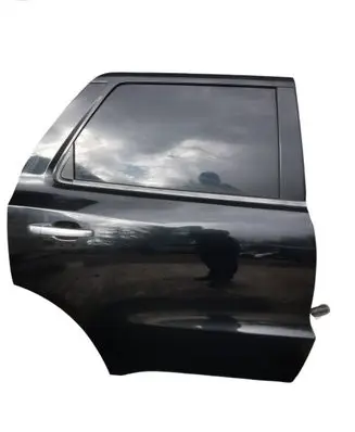 Dodge Durango Rear door 