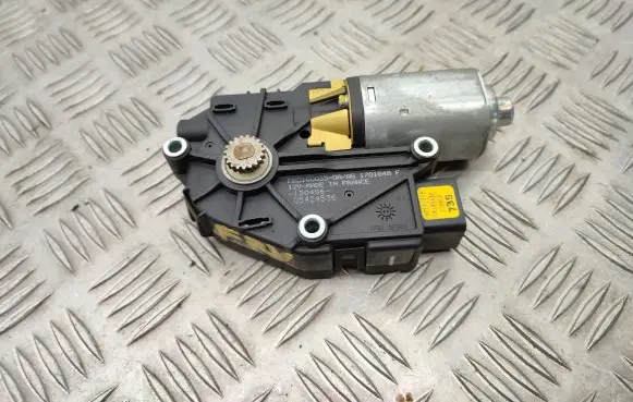 Honda FR-V Sunroof motor/actuator 1701848F