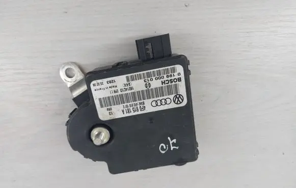 Audi A6 S6 C6 4F Power management control unit 4F0915181A
