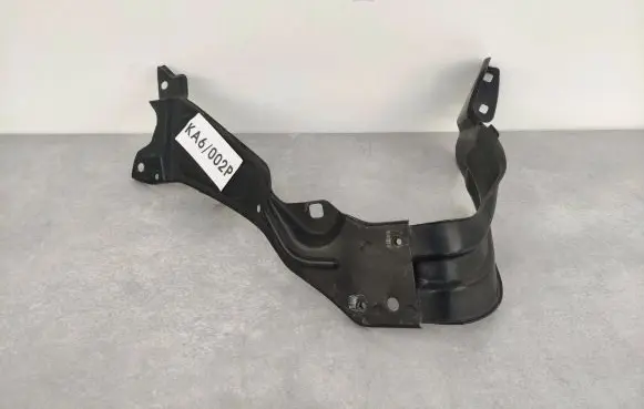 Mercedes-Benz C W203 Radiator support slam panel 650805351
